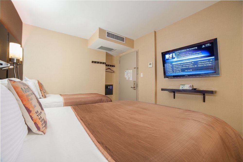 Howard Johnson Soho New York Bagian luar foto